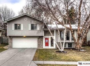 3712 S 153rd St, Omaha, NE 68144