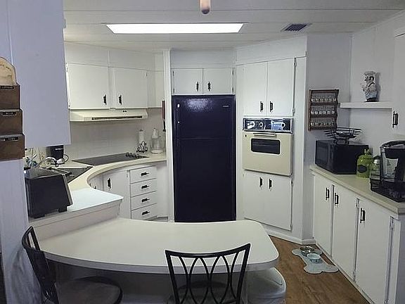 5th image of 1707 Sedgefield Ln Unit A-400