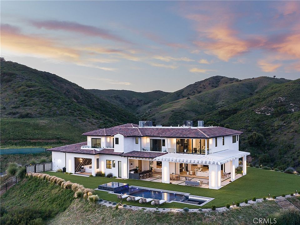 2681 Country Ridge Rd, Calabasas, CA 91302 | Zillow