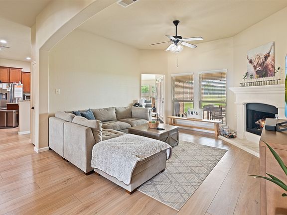 5th image of 1455 Brewer Ln