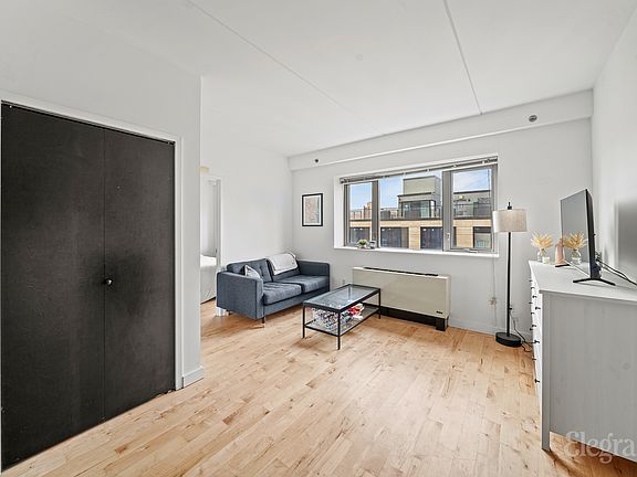 4th image of 1810 3rd Ave APT B9c