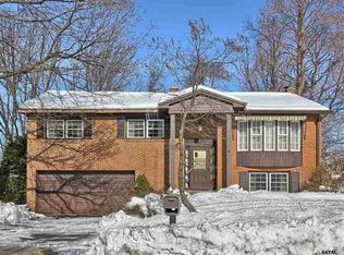 2870 Eastwood Dr, York, PA