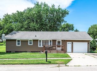 319 N 19th St, Denison, IA 51442