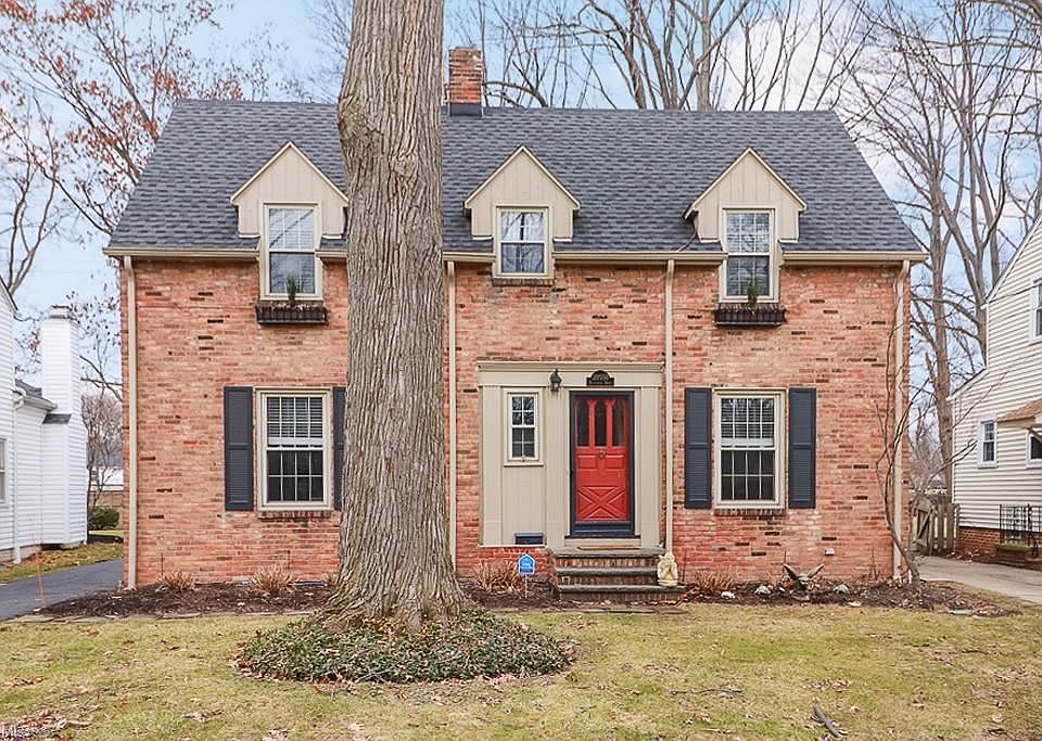 1st image of 20558 Beachwood Dr