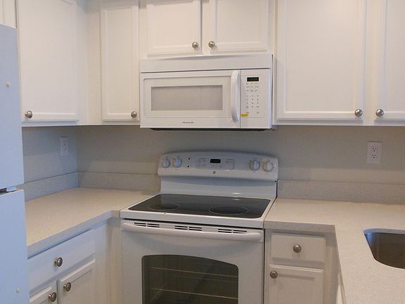 4th image of 728 Executive Center Dr #210-5-210