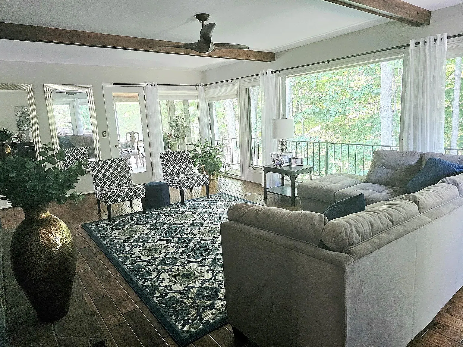 3 bed, 2718 sqft, $2,000 — Photo 1