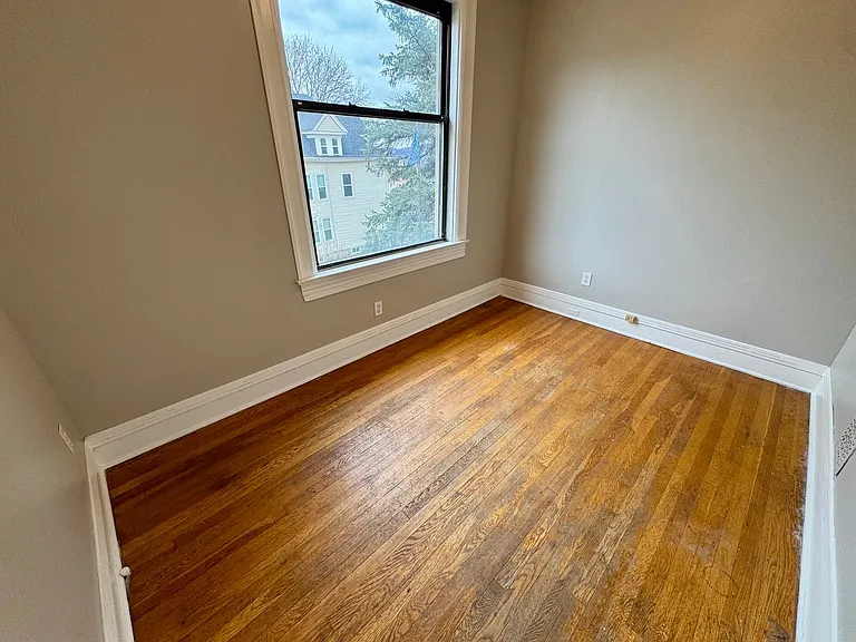 111 S Ohio Street (Full Service) — Photo 10