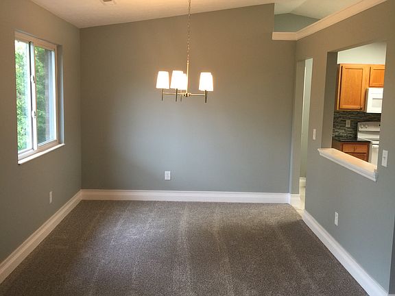 3rd image of 4484 Mayhew Ave. #6