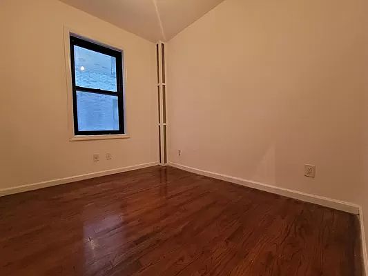 5th image of 21-05 33rd St #2G