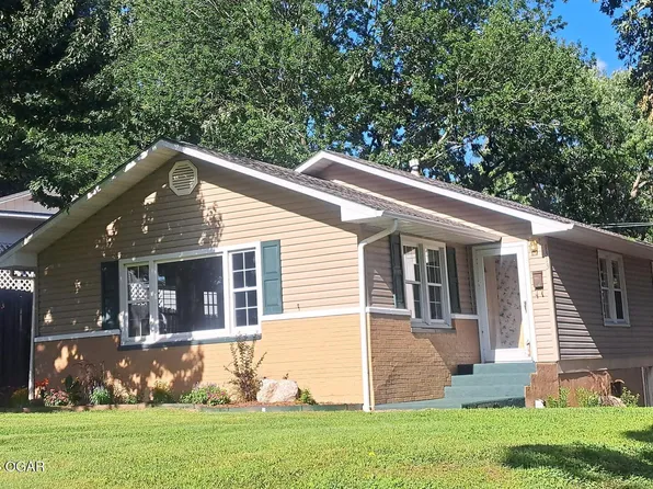 1313 Fairmont Dr, Neosho, MO 64850