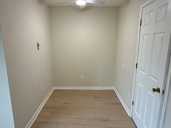 4th image of 1009 Bethel Ave