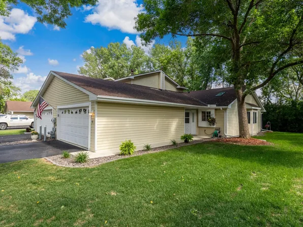 1402 Cleveland St, Anoka, MN 55303