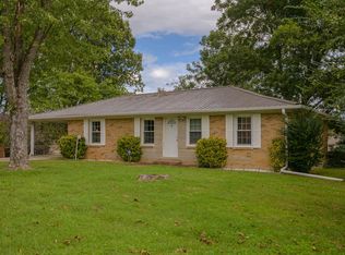 100 Carr St, Hartsville, TN 37074