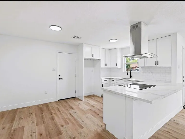 9623 Seeker St — Photo 9