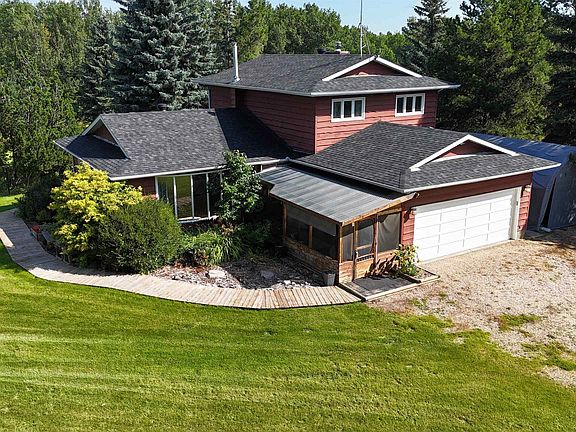 2nd image of 53218 Range Rd #14-6