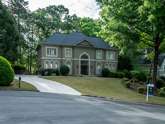 2nd image of 125 Norwick Way