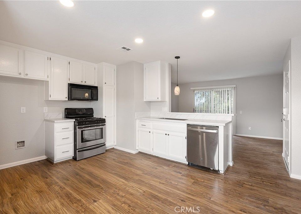 1st image of 1365 Crafton Ave APT 2101