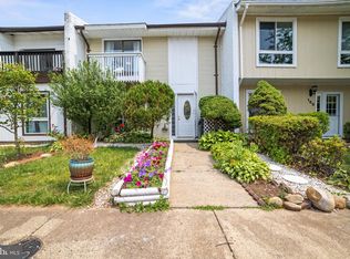 190 N Cottage Rd, Sterling, VA 20164