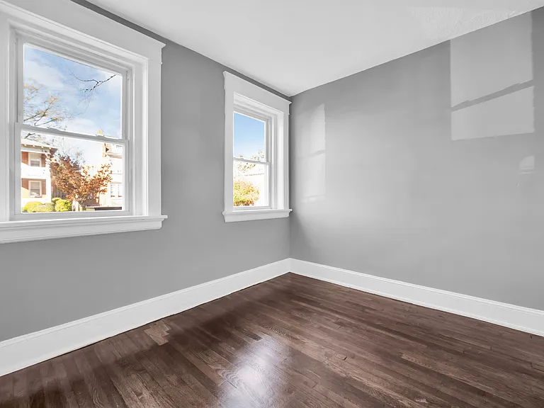2419 Barton Ave #5 — Photo 13