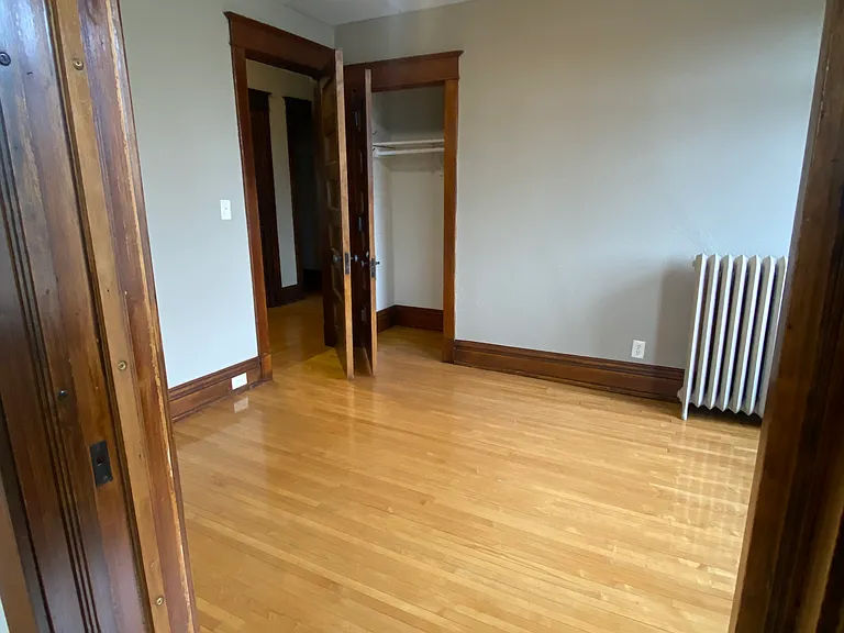 218 N 1st Ave W #7 — Photo 14