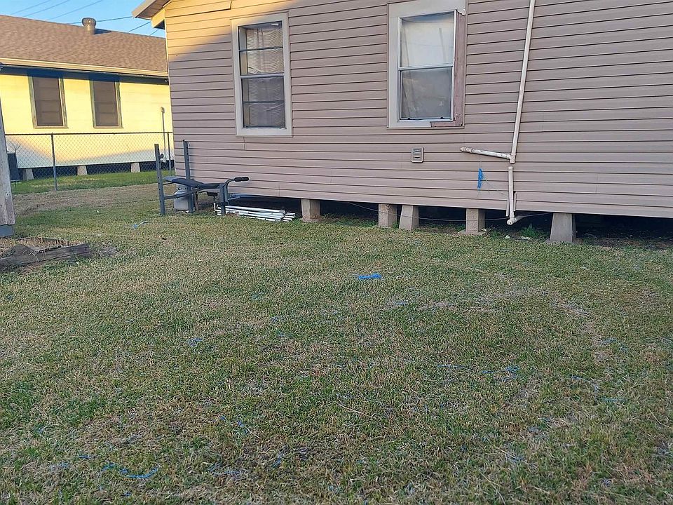 2nd image of 1210 Lee Ave