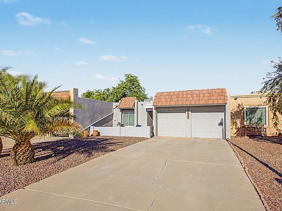 2nd image of 5323 S MITCHELL Drive