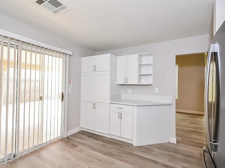 1915 Casa Verde Dr — Photo 8