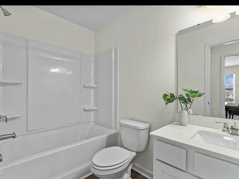 Upstairs Bathroom