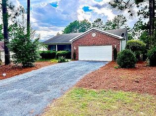 400 Sandhills Cir, Pinehurst, NC 28374