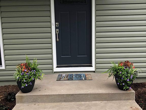 2nd image of 8207 S Cherrywood Dr