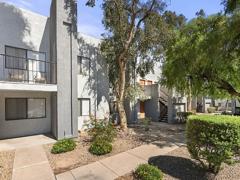 Acacia Hills — Photo 35
