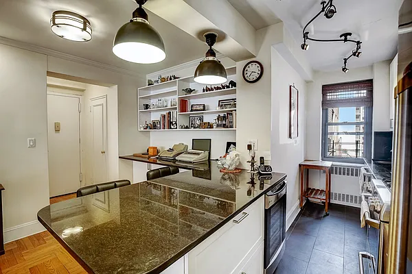 Rented by Compass | media 28