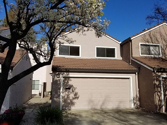 3BR, 2BA, 1311 SQ FT