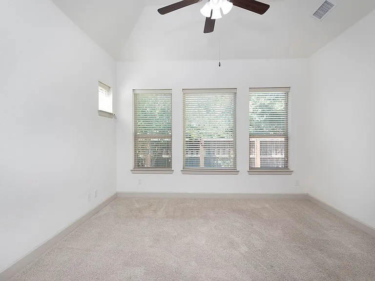 6337 Saddlebrook — Photo 20