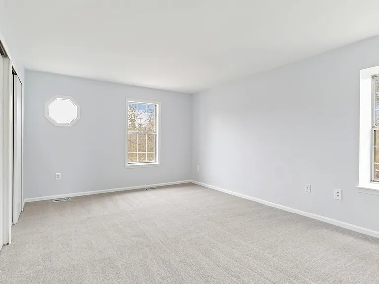 2403 S Walter Reed Dr — Photo 14
