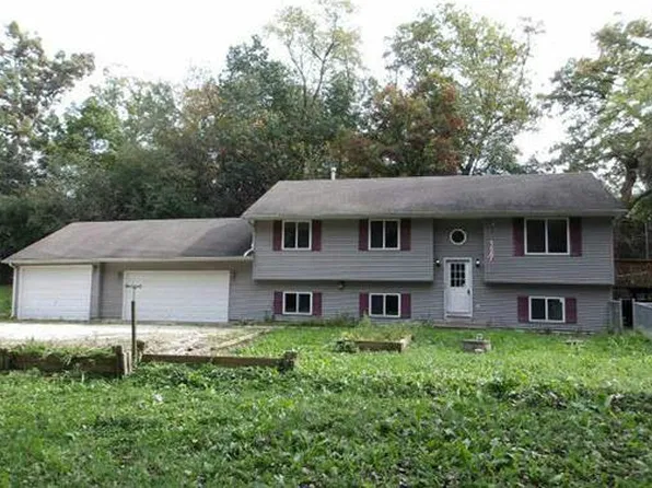 39939 97th St, Genoa City, WI 53128