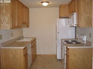 1436 Berntzen Rd, Eugene, OR 97402