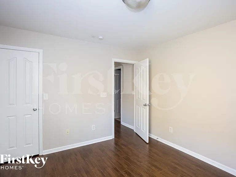 15221 Chowning Tavern Ln — Photo 12