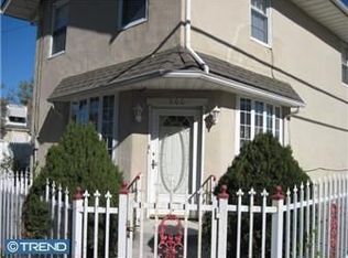 900 N 31st St, Camden, NJ 08105