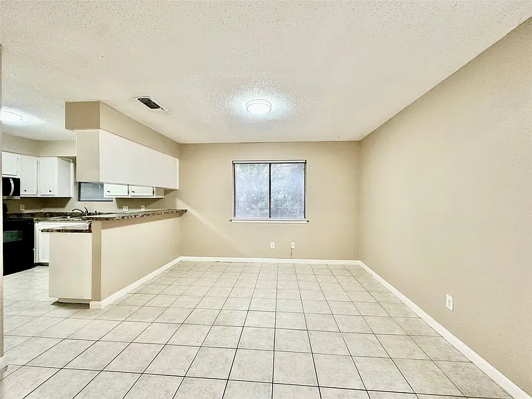1611 Onion Creek Village Dr #A — Photo 6