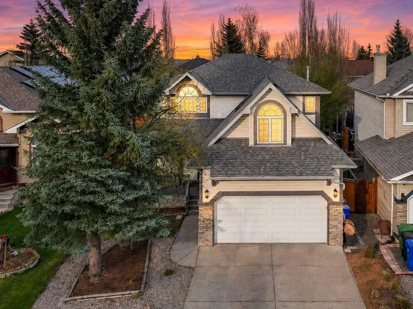 121 W Chaparral Way SE, Calgary, AB T2X 3J9