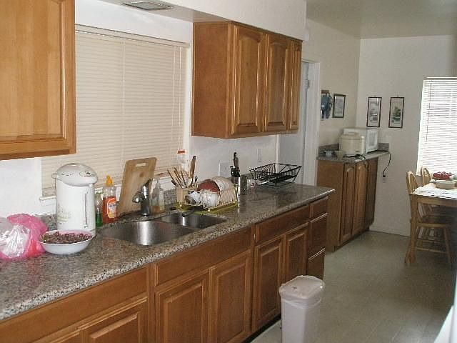 2nd image of 4304 Roosevelt Ave