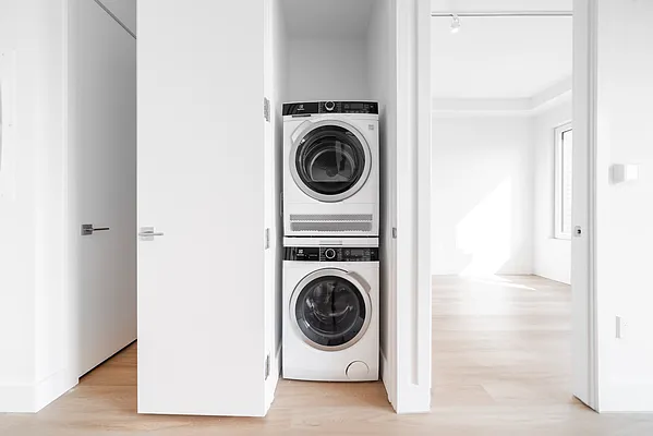 Rented by Key City Capital Inc | media 4