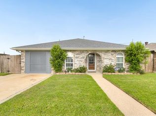 3720 Charles Dr, Chalmette, LA 70043