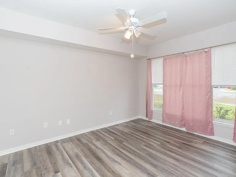 24100 Harbour Vista Cir — Photo 5