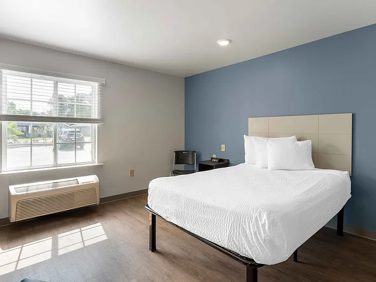 Studio Suite - 1 Full Bed
