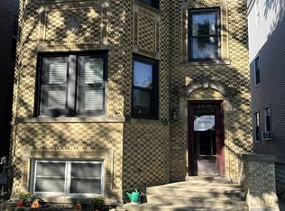 4018 N Maplewood Ave #2, Chicago, IL 60618