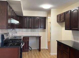 3020 72nd St, East Elmhurst, NY 11370