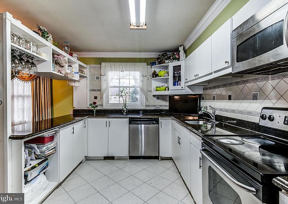 1st image of 7906 Bayberry Dr