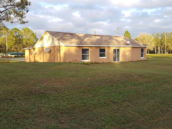 4th image of 221 La Combee Dr